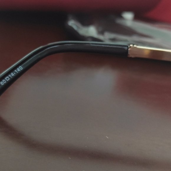 NEW Discoloration sunglasses with blue Cartier - Picture 5 of 6